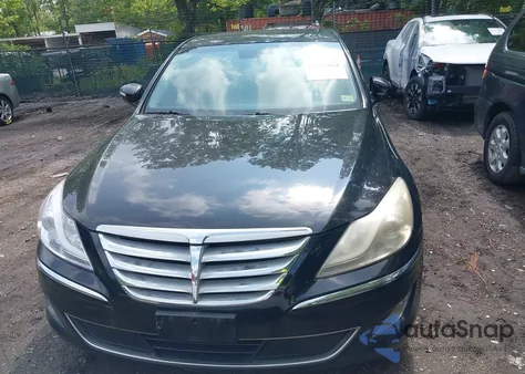 2013 Hyundai Genesis 3.8 z USA, uszkodzony, nr VIN KMHGC4DD1DU231722